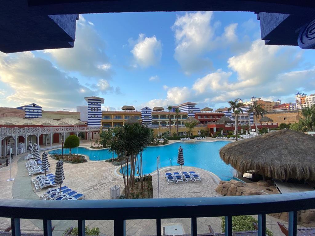 Porto Marina Resort Chalets Families Only El-Alamein Exterior foto