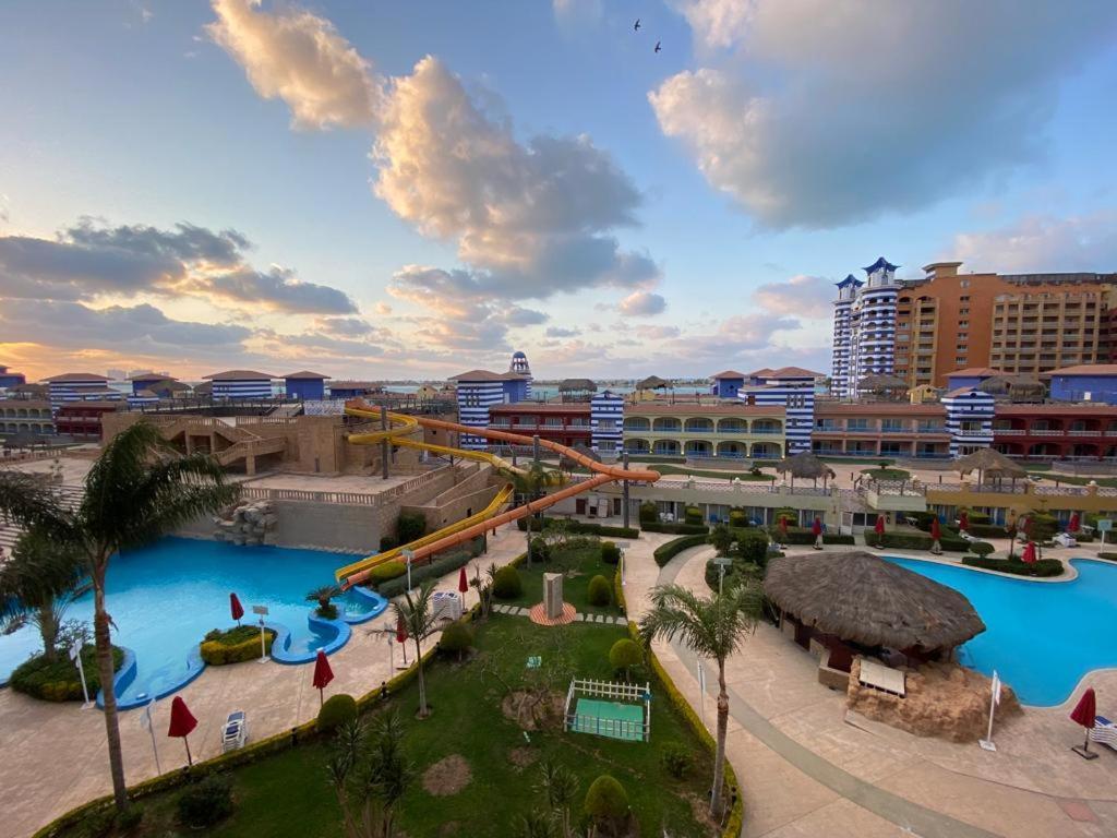 Porto Marina Resort Chalets Families Only El-Alamein Exterior foto